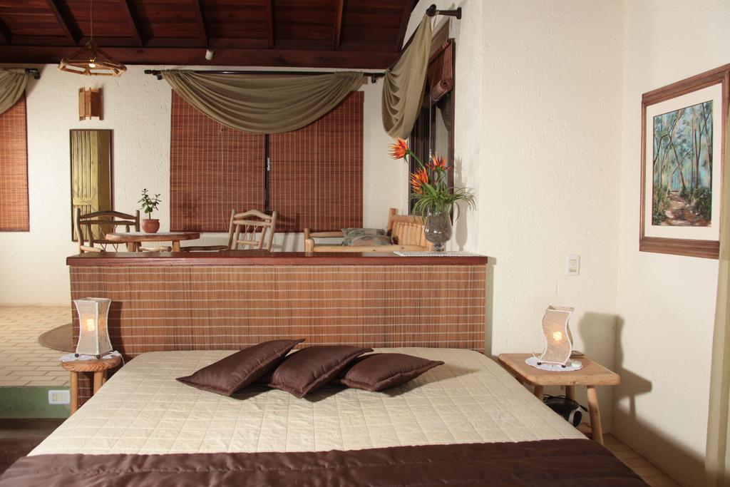 Bangalore Suites Garopaba Oda fotoğraf